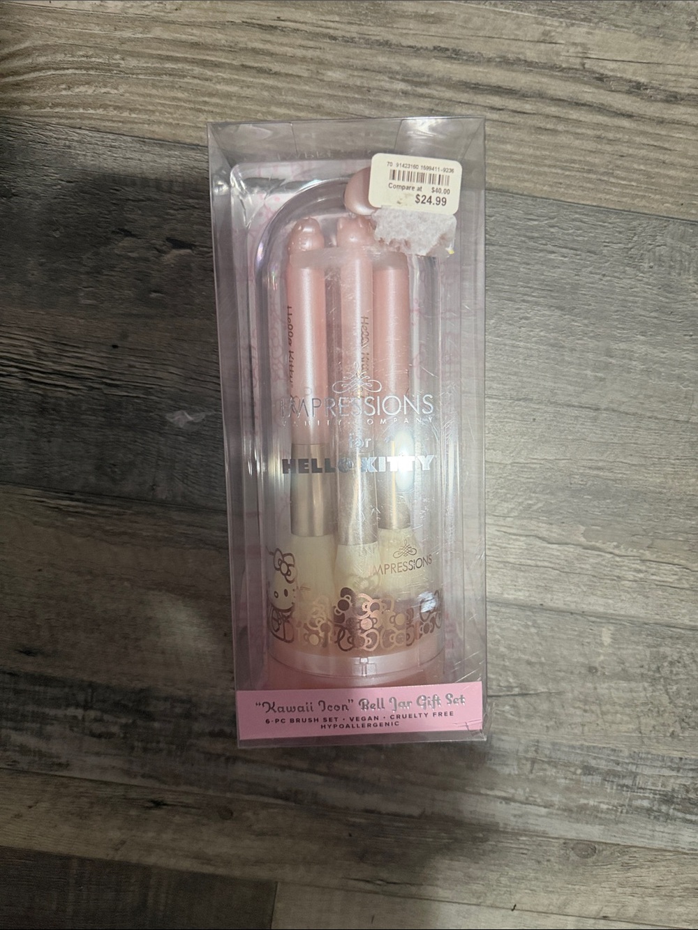 Expressions Hello Kitty Pink Makeup Brush Set